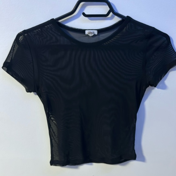 Black mesh top Garage - Picture 1 of 2